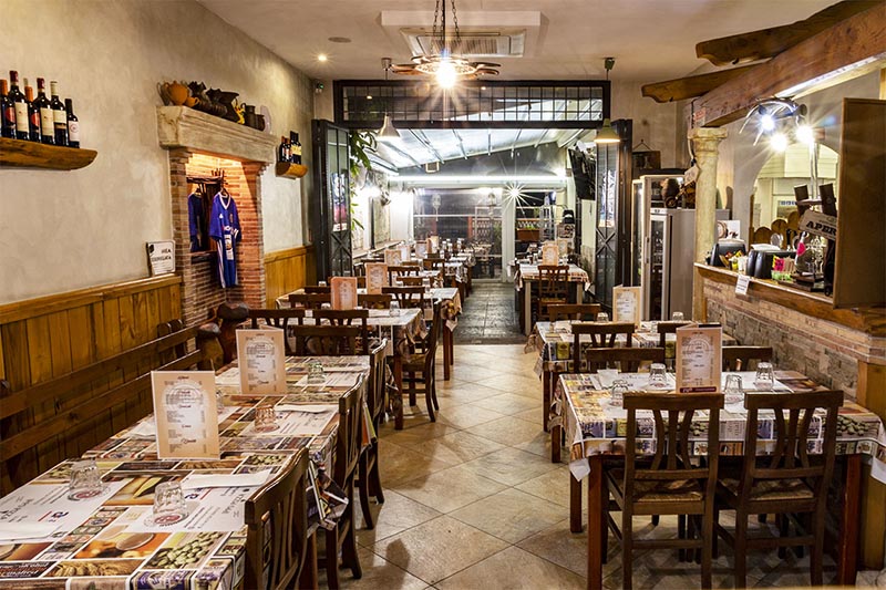 ippo pizza bufalotta sala interna tavoli